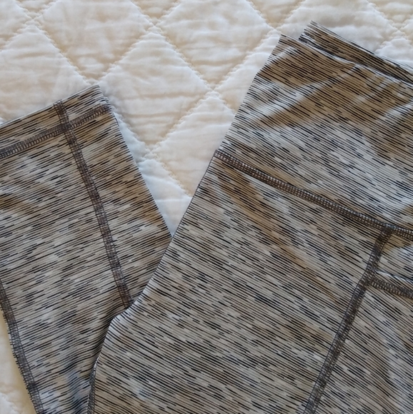 Work Out Legging Capris - Picture 8 of 8